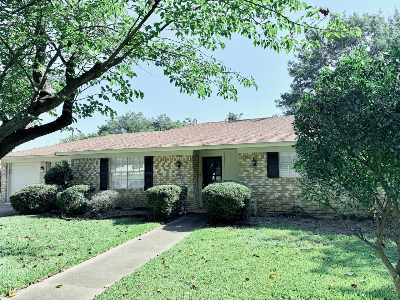 465 Cranbrook Drive